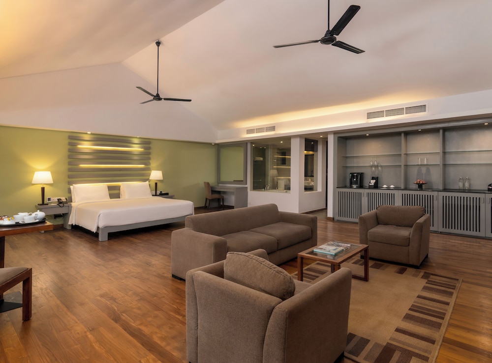 Deluxe Room - Photo 3