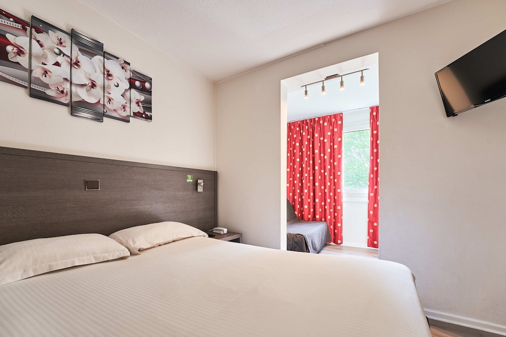 Standard Double Room - Photo 6