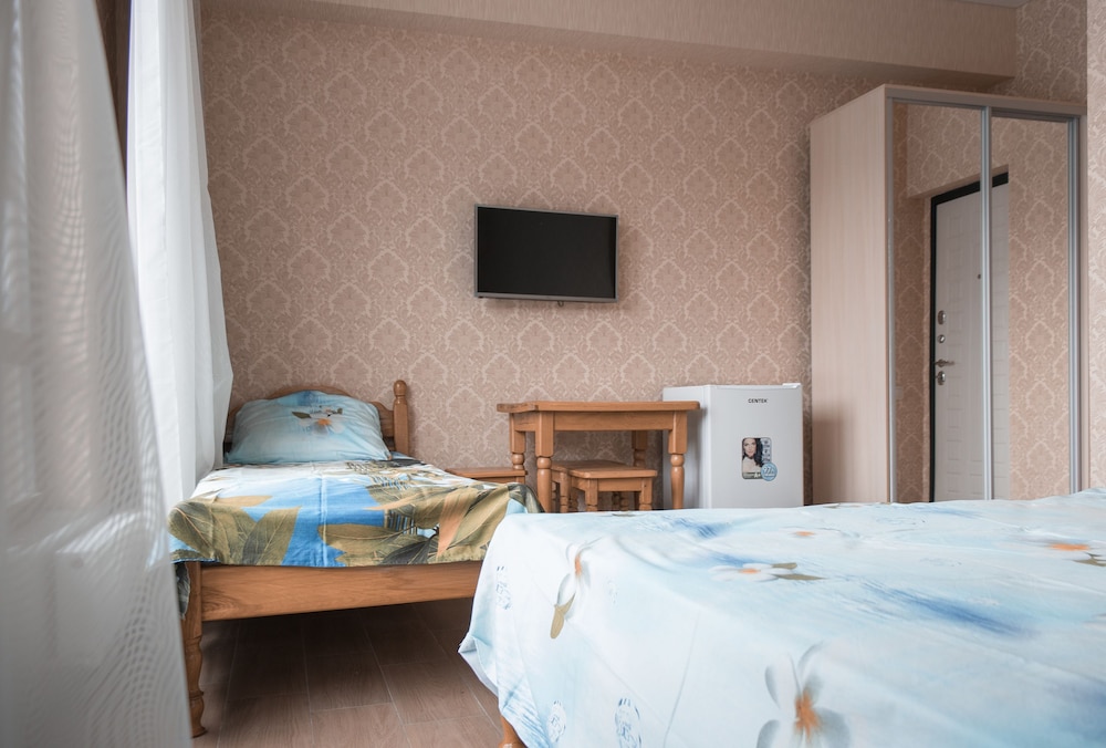 Comfort Triple Room, City View photo 2