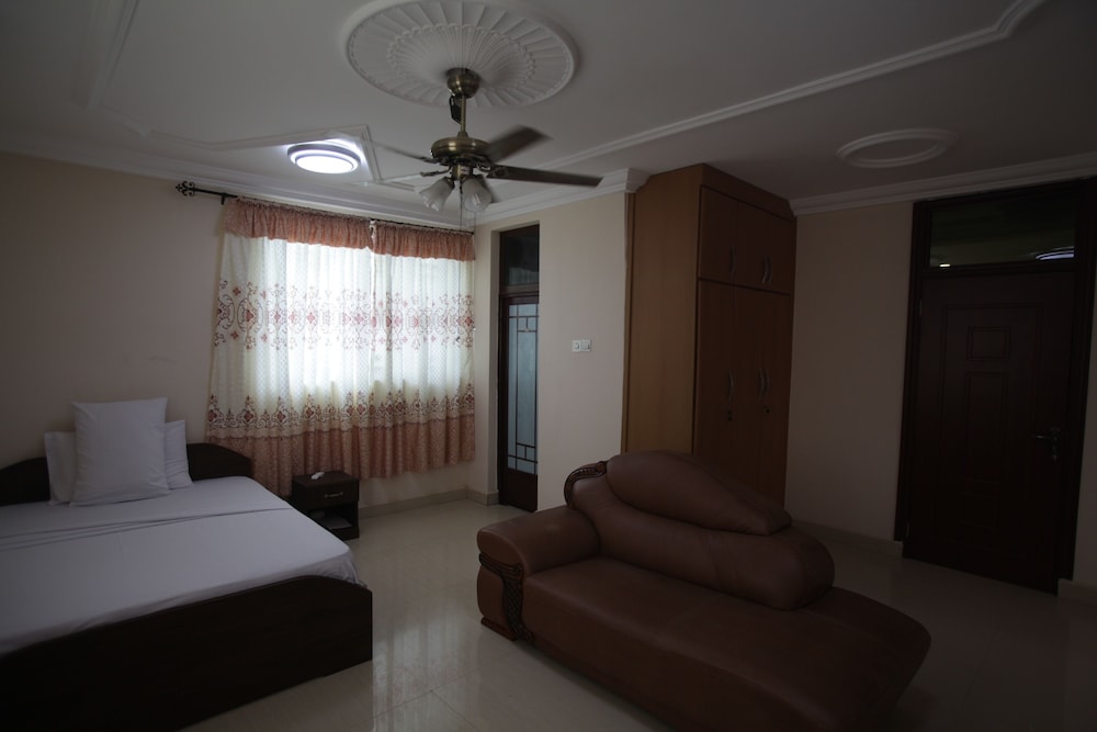 Deluxe Suite, Balcony
