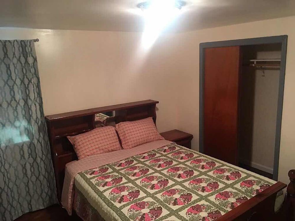City House, 3 Bedrooms photo 2