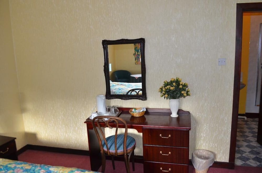 Budget Double Room photo 2