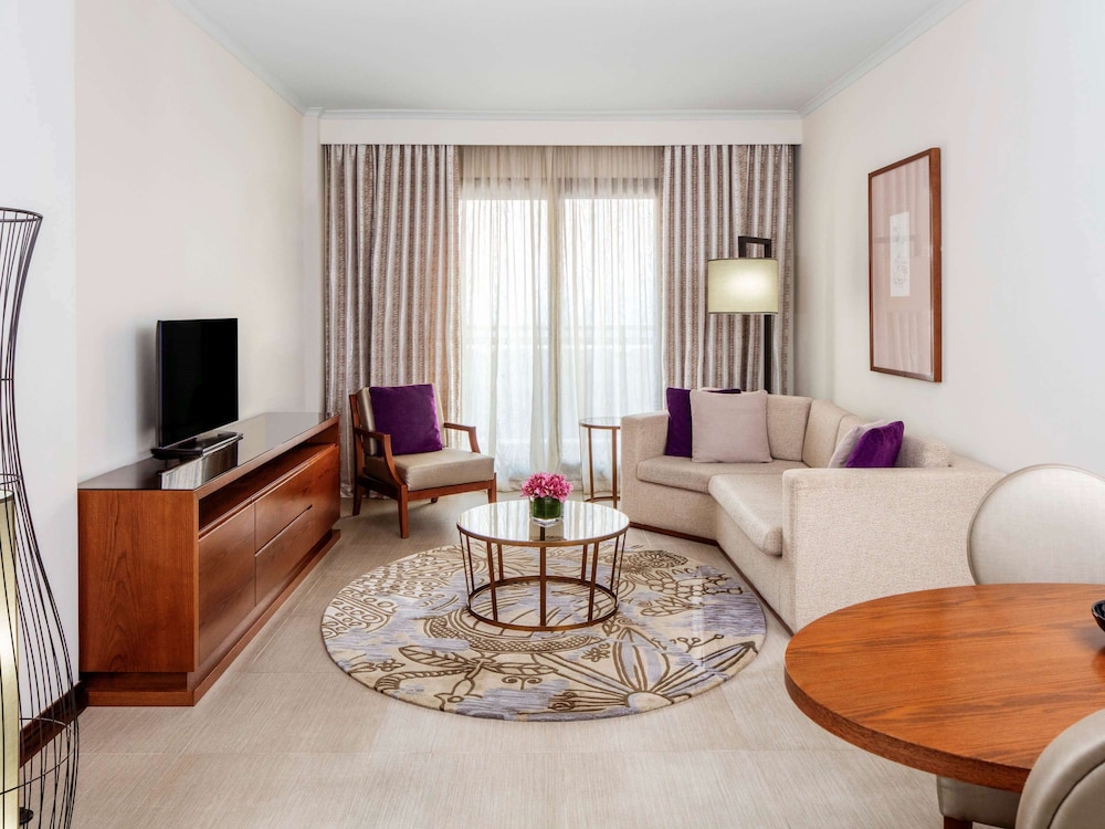 Apartment, 2 Bedrooms, City View photo 2