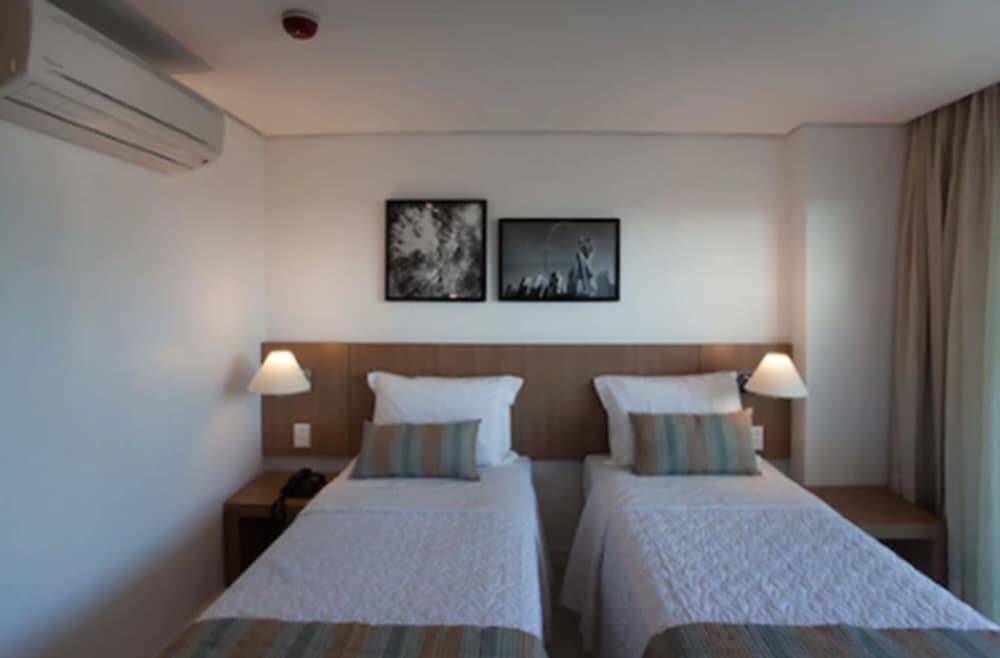 Superior Room, City View (Lateral)