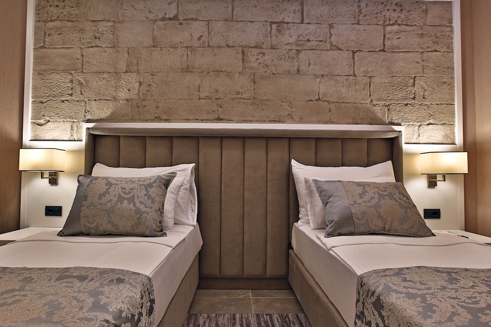 Standard Twin Room - Photo 5