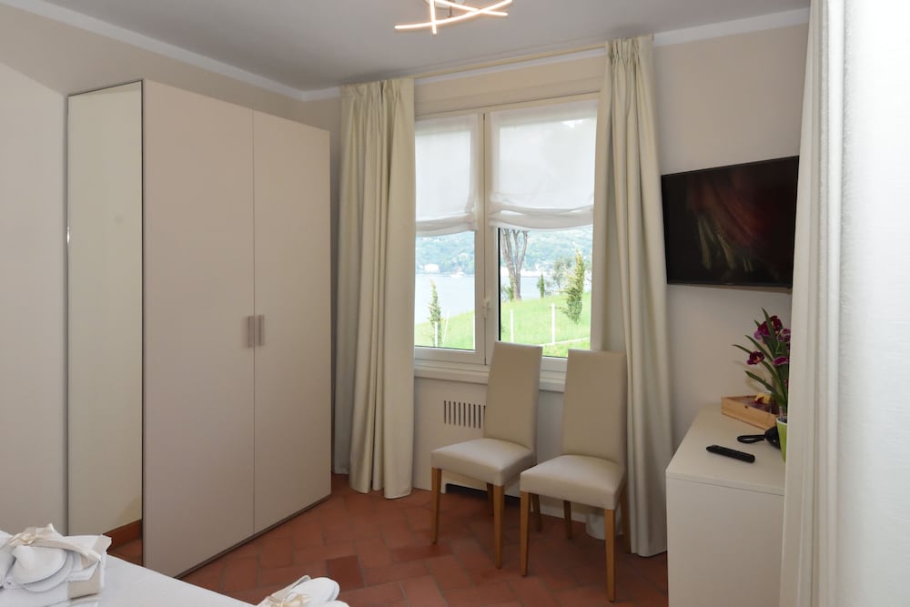 Panoramic Double or Twin Room, 1 King Bed, Lake View (Basic vista lago - Margherita)