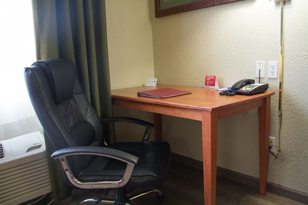 Upgraded, Suite, 1 King Bed, Non Smoking - Photo 4