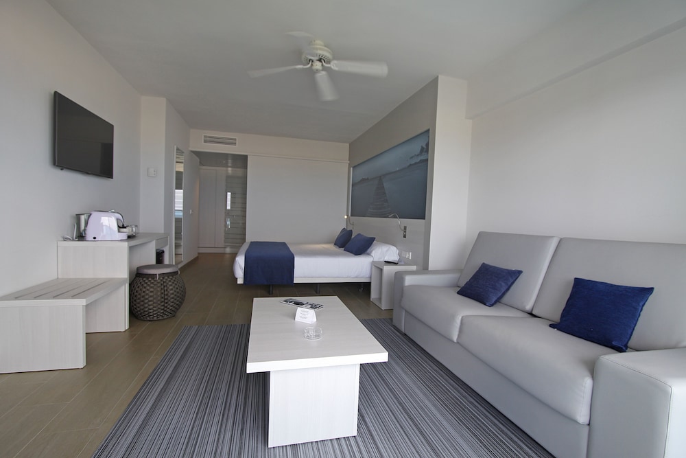 Junior Suite, Sea View (3 adults) photo 2