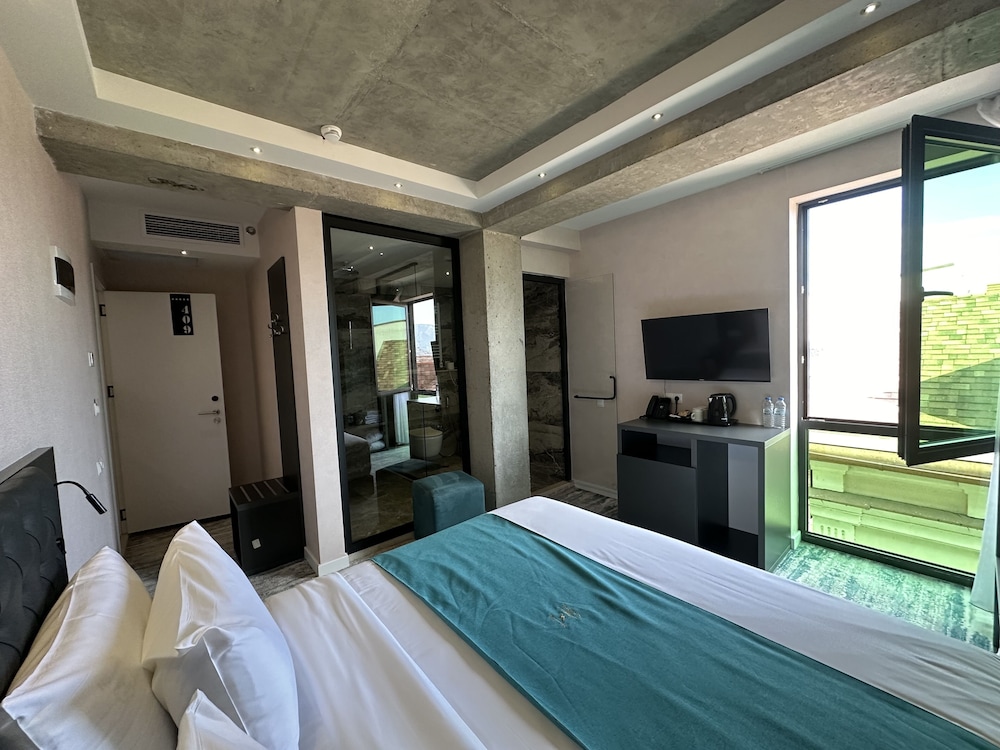 Deluxe Double Room photo 3