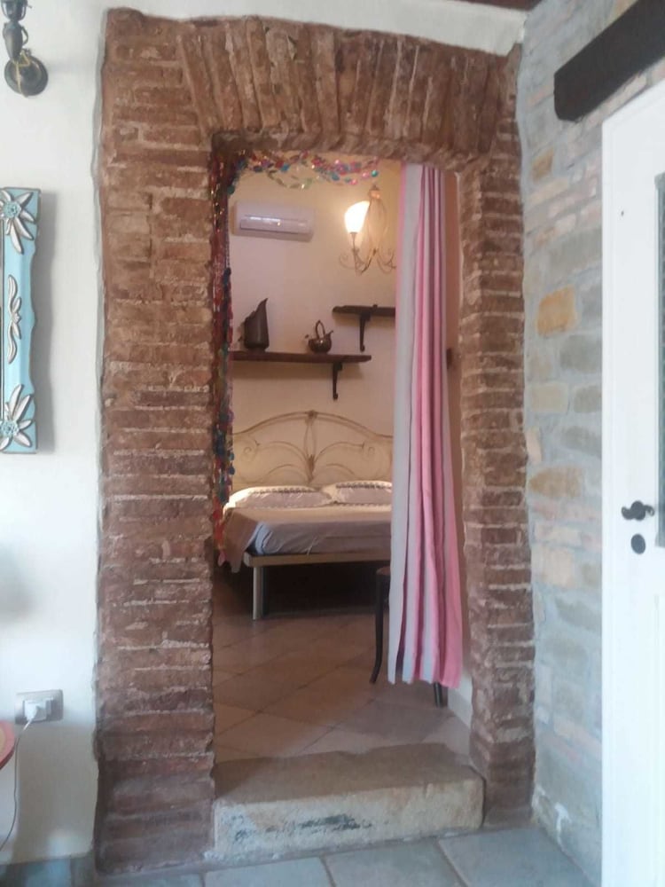 Deluxe Quadruple Room (Trullo D'Oro) photo 1