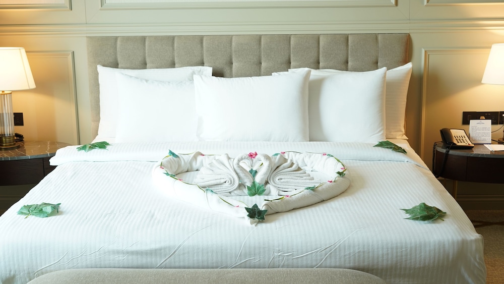 Horizon Suite - Photo 1