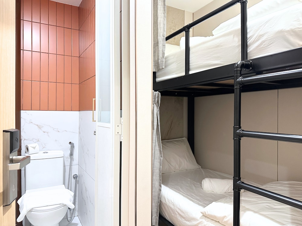 Basic Twin Room photo 2