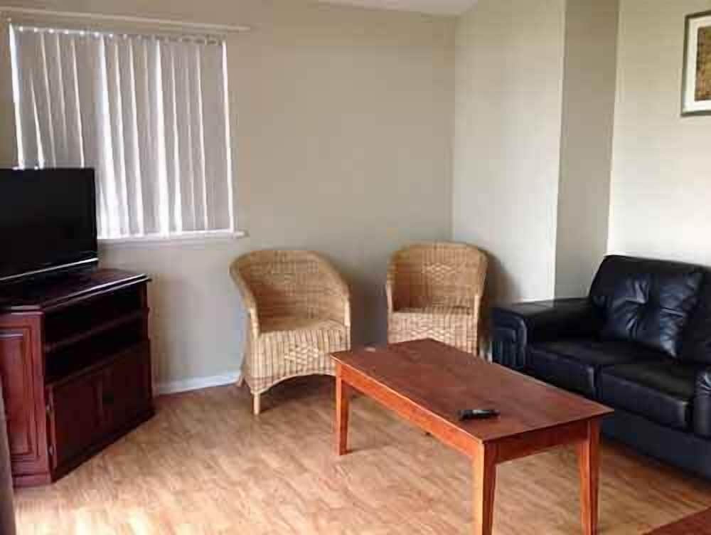 Cabin, 2 Bedrooms (Chalet ) photo 1