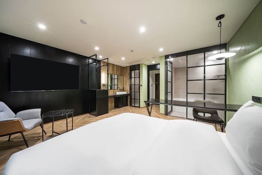Deluxe Double Room - Photo 2