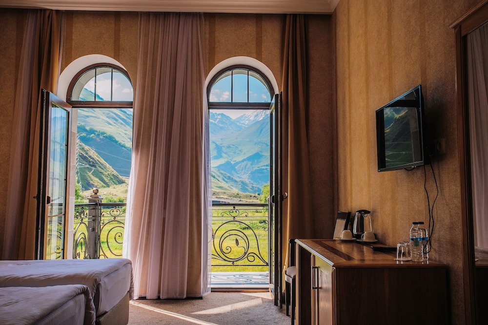 Standard Double or Twin Room photo 3