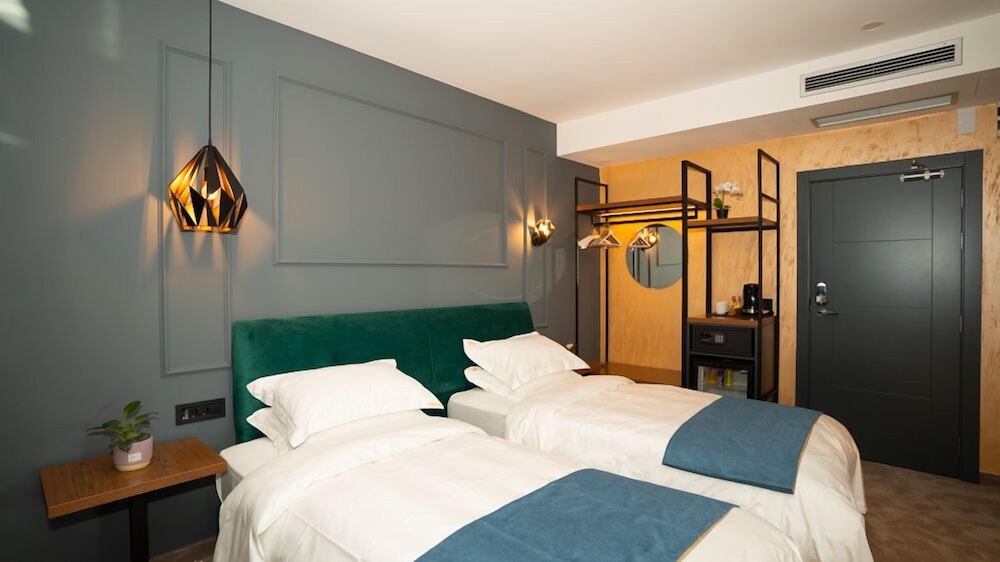 Deluxe Twin Room photo 3