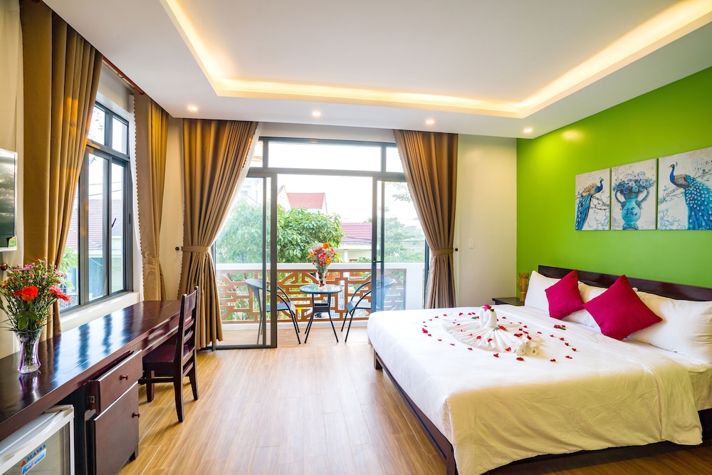 Grand Deluxe Double With Balcony - Photo 8