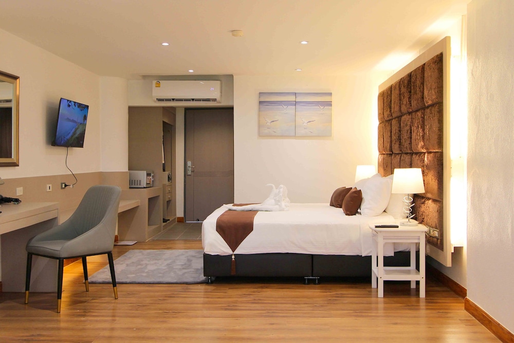 Premier Double Room - Photo 8
