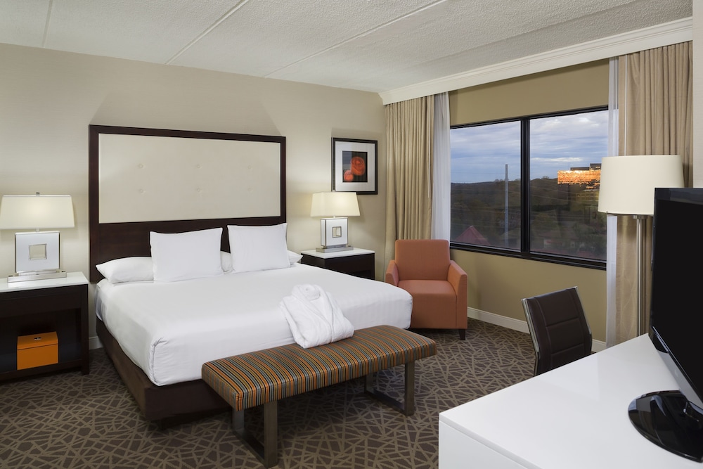 Regency, Suite - Photo 2