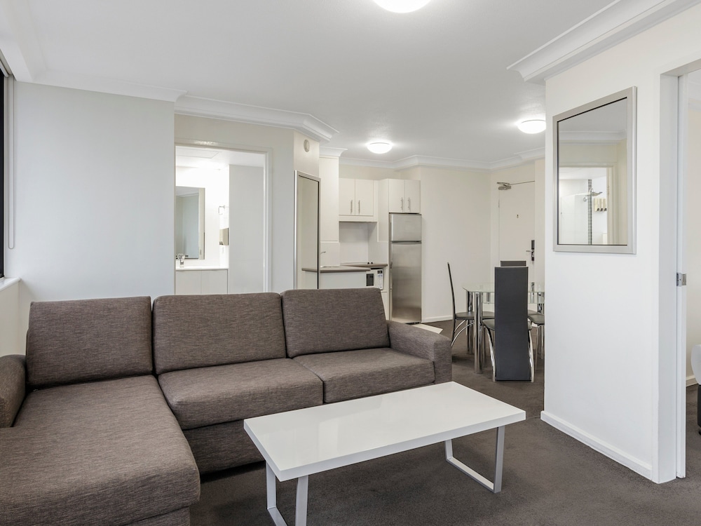 Superior River View One-Bedroom Apartment - Photo 4