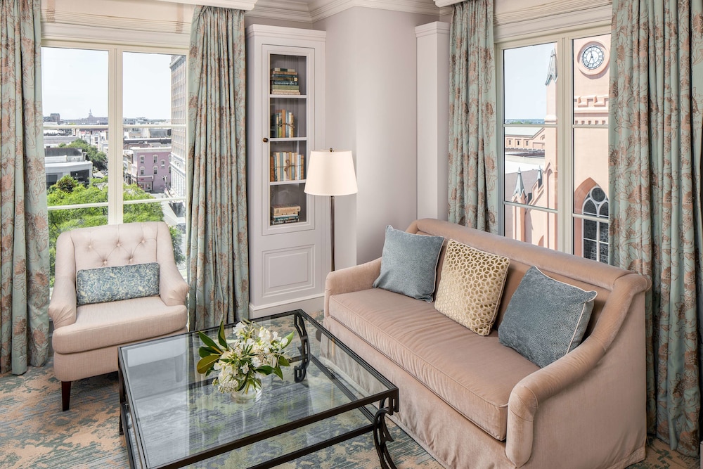 Suite (St. Matthews) photo 1