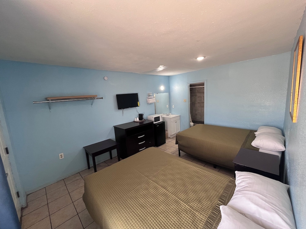 Standard Twin Room photo 1