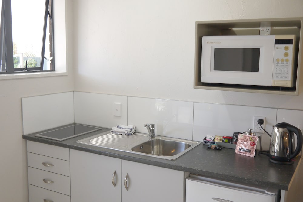 Super King Studio with Kitchen - Photo 15
