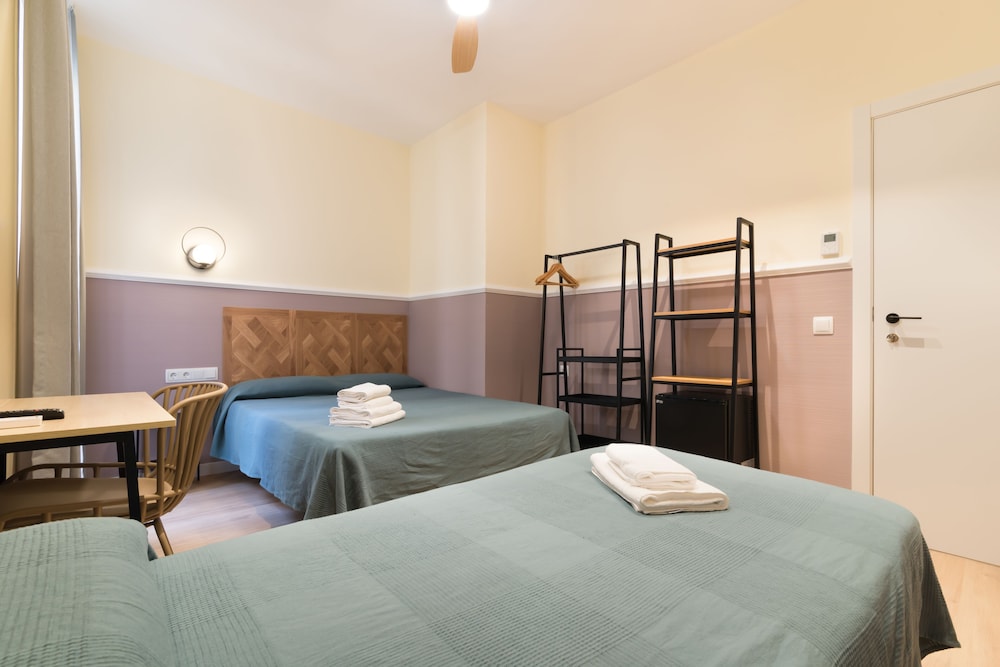 Standard Triple Room photo 3