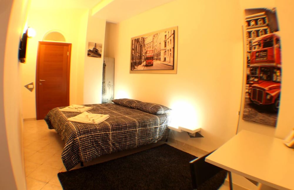 Superior Double Room, 1 Double Bed, Courtyard View