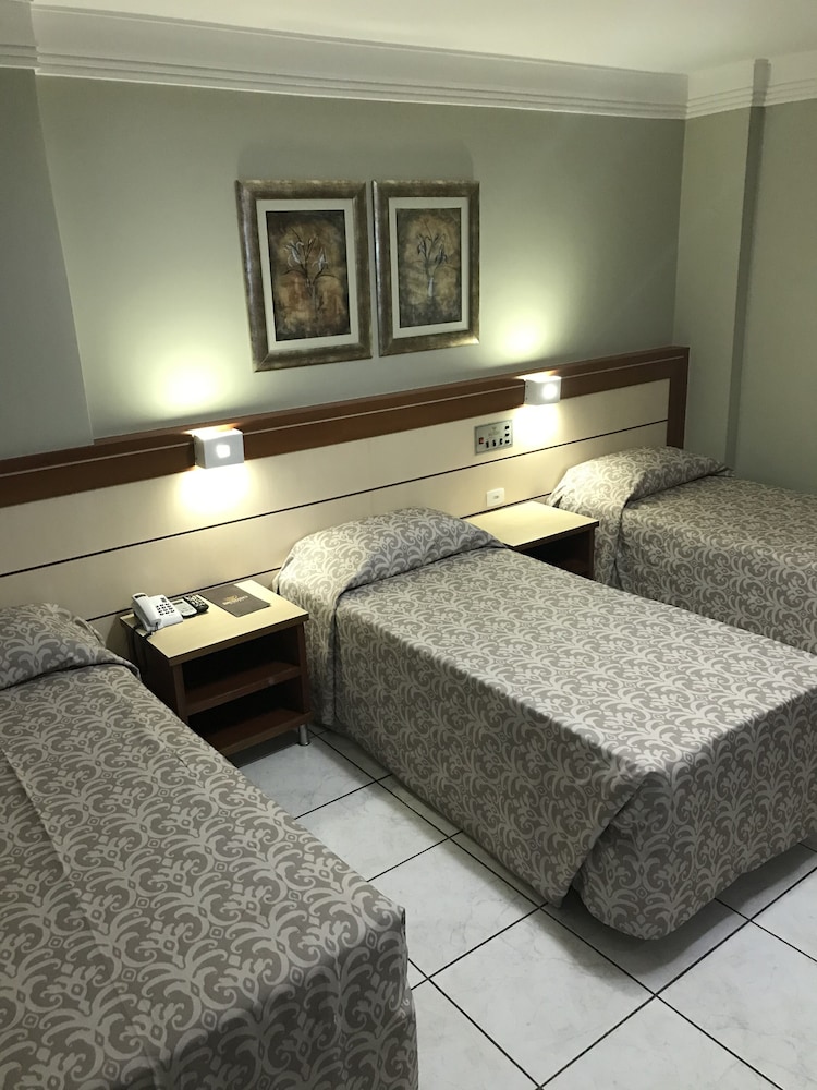 Deluxe Triple Room, 3 Twin Beds photo 1