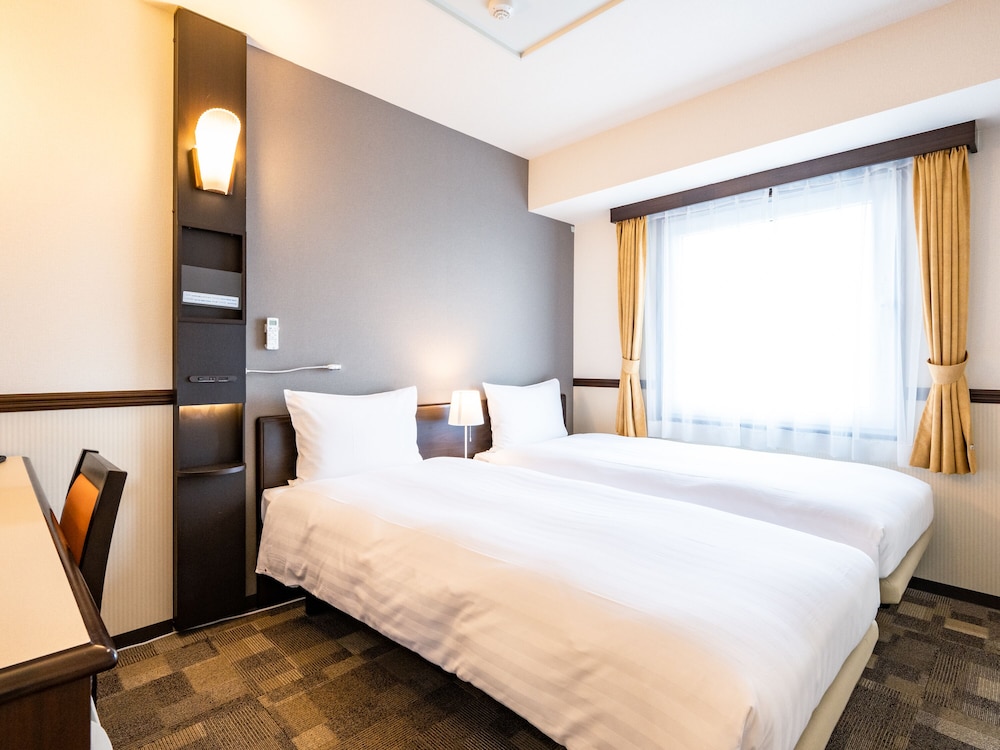 Economy Twin Room, Non Smoking - Photo 1