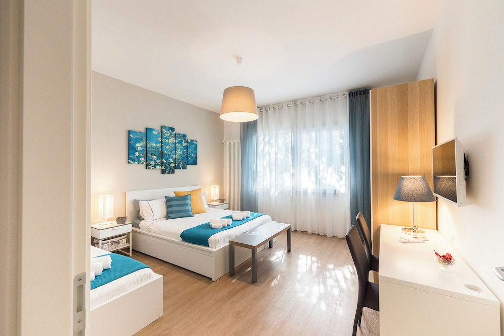 Superior Triple Room, Ensuite, Garden View (Acqua) photo 1