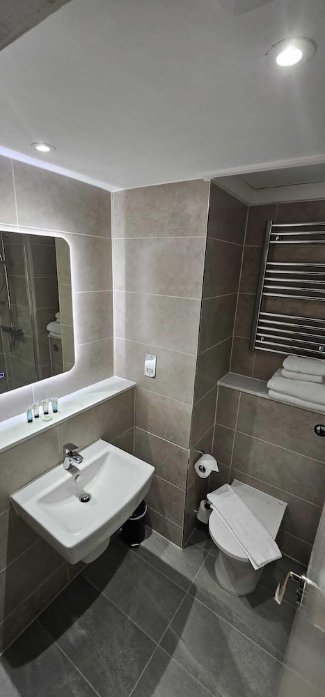 Superior Room - Photo 7