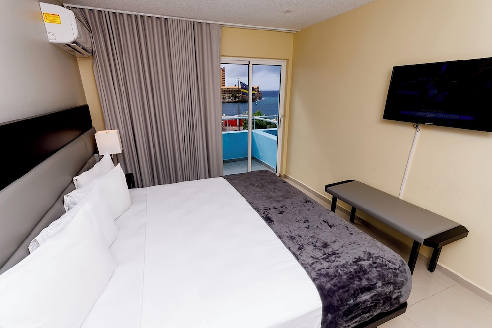 Standard Room, 1 King Bed, Balcony, Harbor View (Balcony )