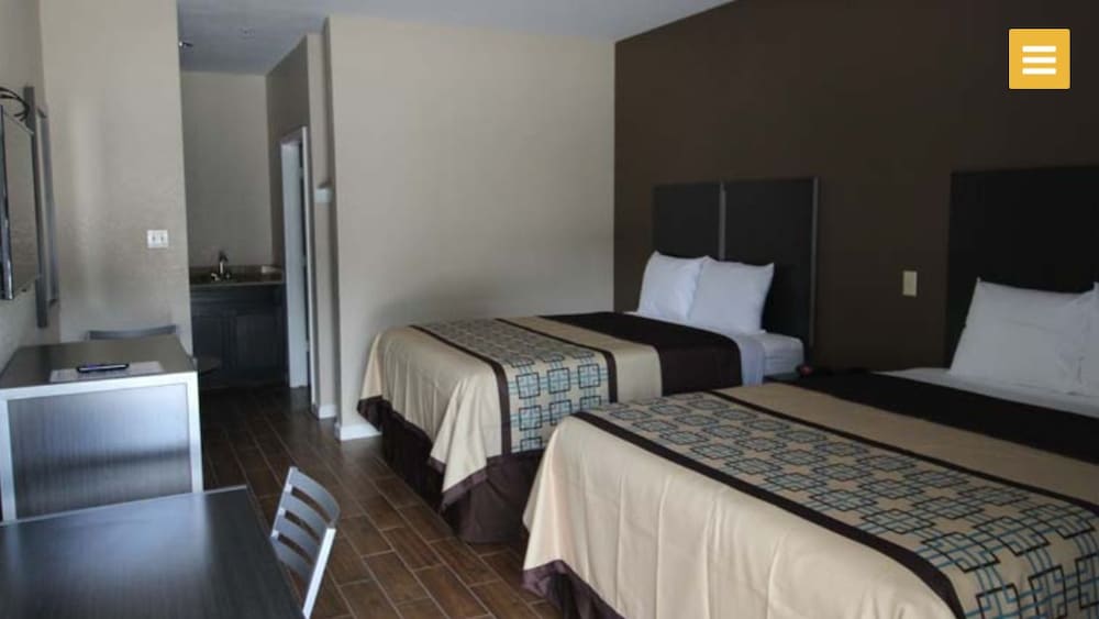 Double Room, 2 Queen Beds, Non Smoking photo 1