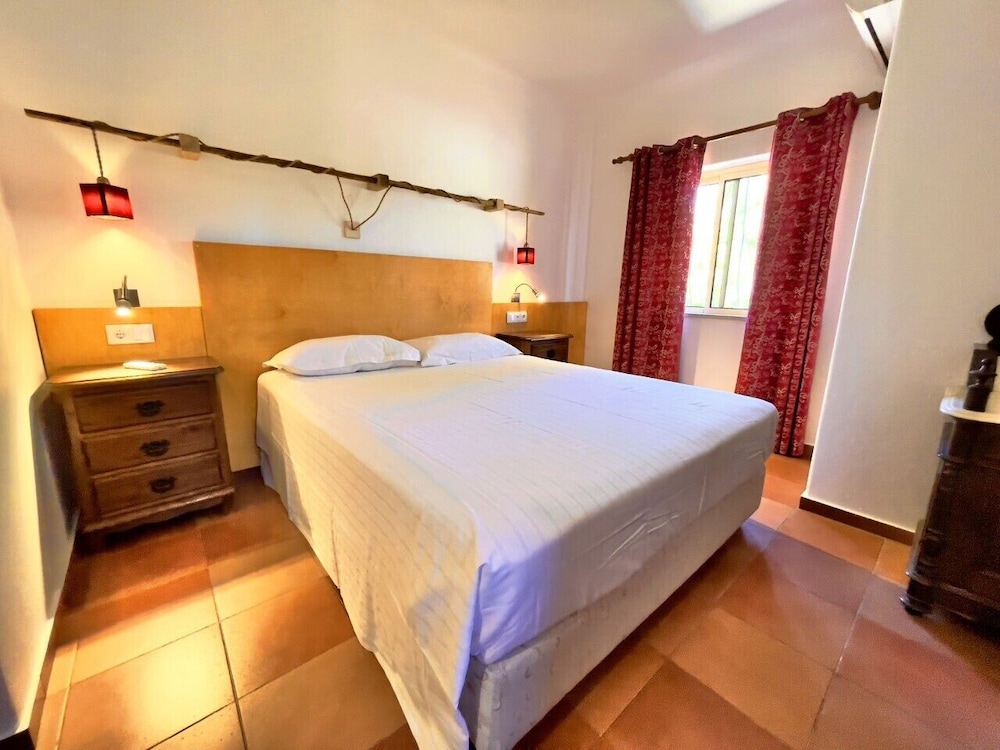 Apartment, 2 Bedrooms - Photo 4