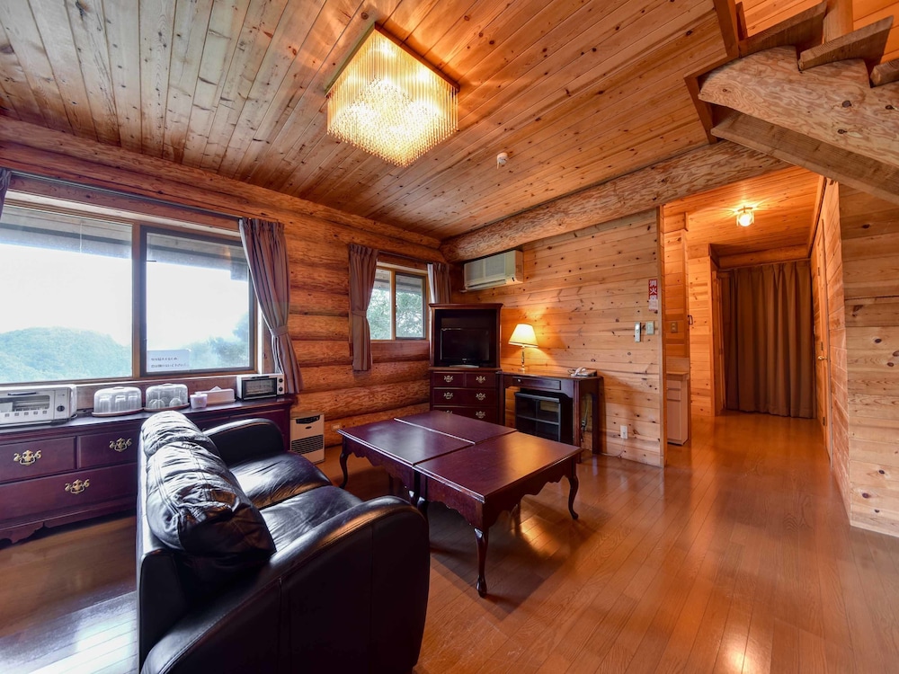 Economy Cottage, Multiple Bedrooms photo 3