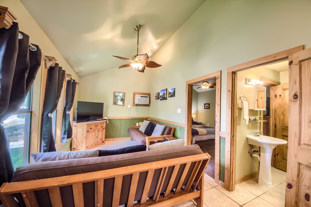 House, 1 Bedroom