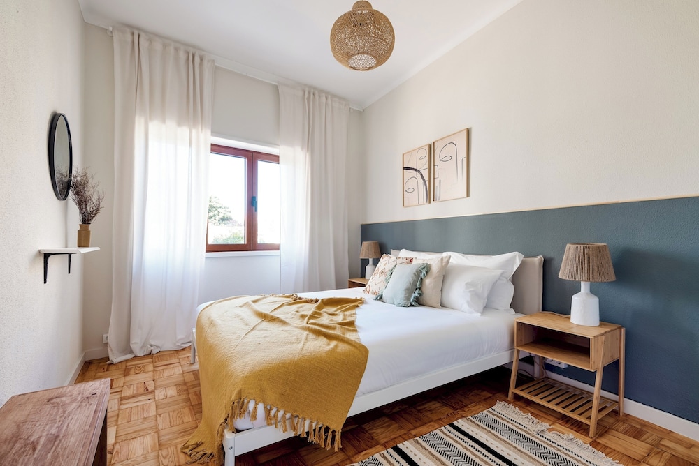 Apartment (3 Bedrooms)