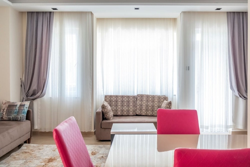 Basic Apartment, 1 Double Bed with Sofa bed thumbnail 6