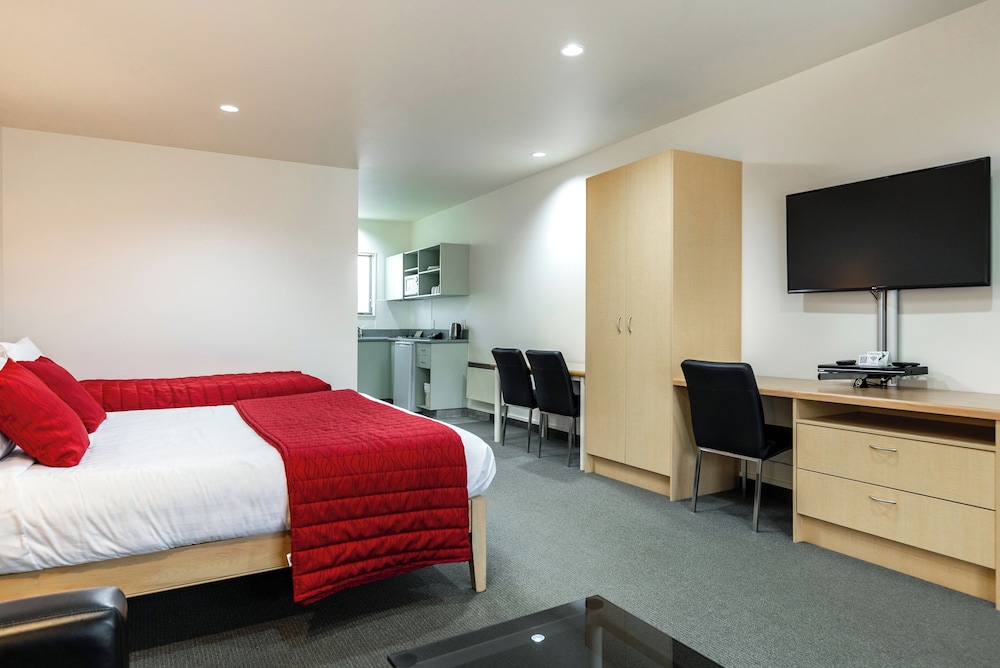 Luxury Studio, Jetted Tub