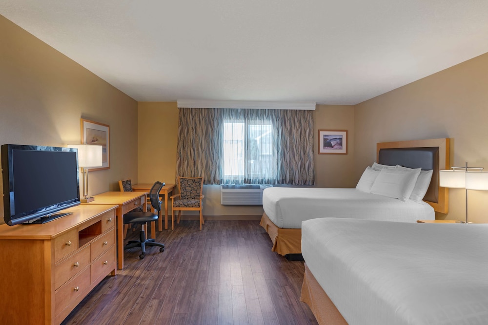 Standard Room, 2 Queen Beds, Accessible, Bathtub photo 1