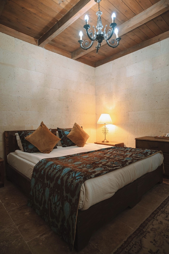 Standard Cave or Stone Room - Photo 9