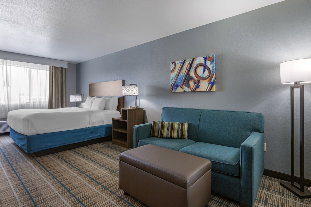 Suite, 1 King Bed, Non Smoking