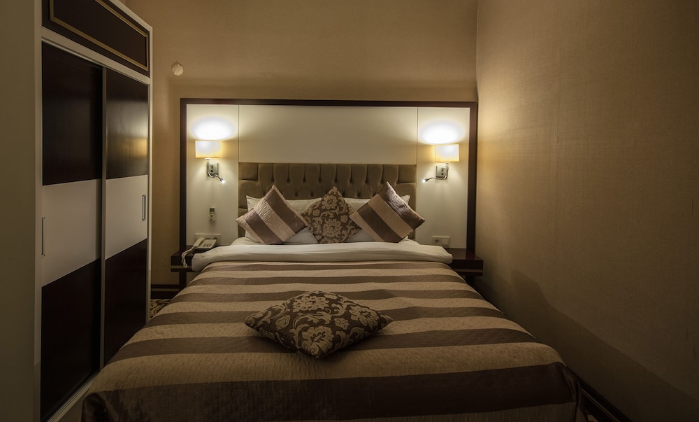 Standard Room photo 1