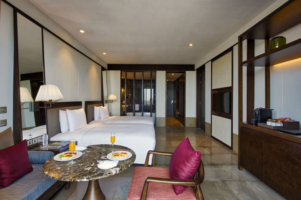 Deluxe Room, 2 Queen Beds (Garden sit out) photo 2