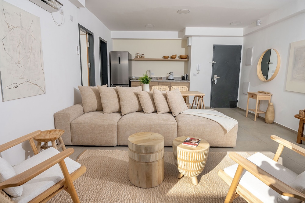 Luxury Apartment, 1 Bedroom photo 2