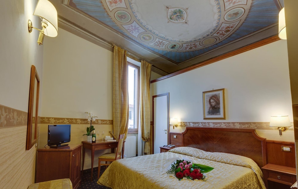 Double Or Twin Room photo 3