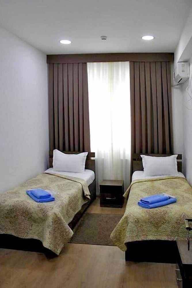 Economy Double or Twin Room, 2 Twin Beds