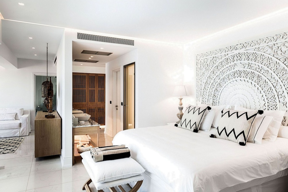 Honeymoon Suite, 1 Bedroom, Private Pool, Beachfront (Island)